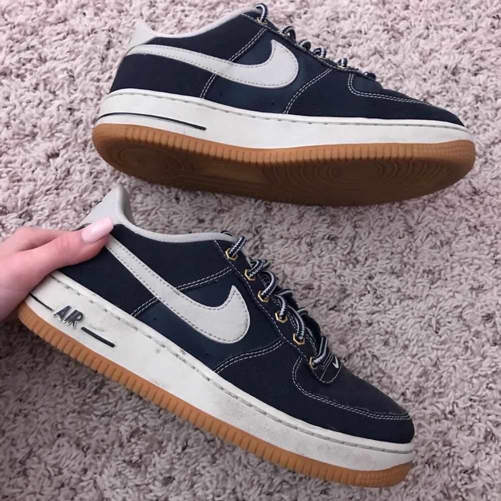 Nike AIR FORCE 1’S size 5.5 Y//8 Women’s